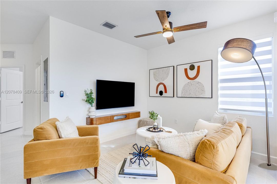 For Sale: $371,340 (3 beds, 3 baths, 1330 Square Feet)