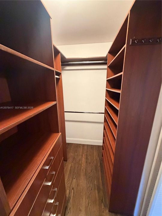 For Rent: $6,800 (3 beds, 2 baths, 1447 Square Feet)