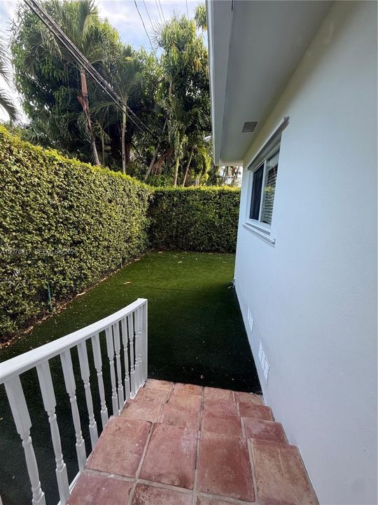 For Rent: $6,800 (3 beds, 2 baths, 1447 Square Feet)