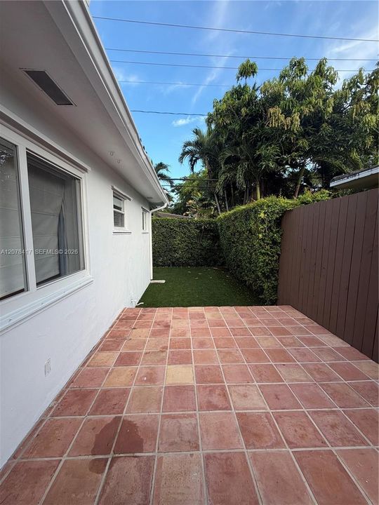 For Rent: $6,800 (3 beds, 2 baths, 1447 Square Feet)