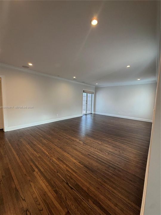 For Rent: $6,800 (3 beds, 2 baths, 1447 Square Feet)