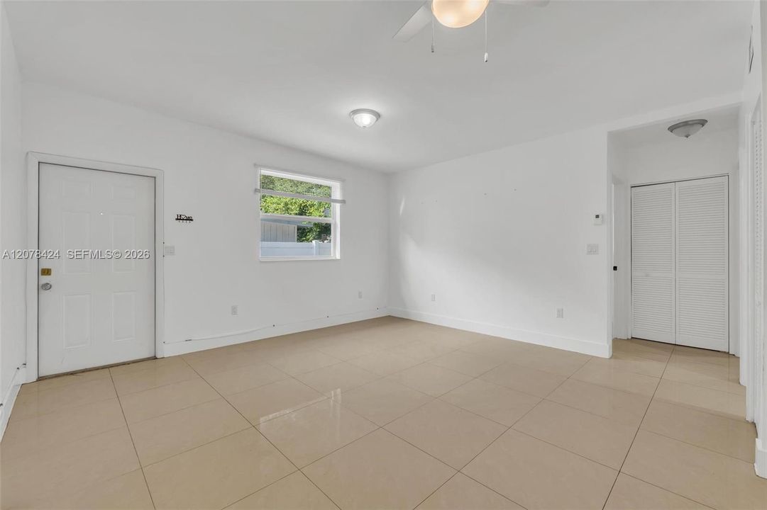 En Renta: $5,300 (6 camas, 3 baños, 1854 Pies cuadrados)