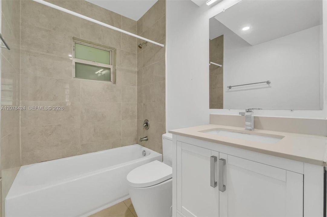 En Renta: $5,300 (6 camas, 3 baños, 1854 Pies cuadrados)