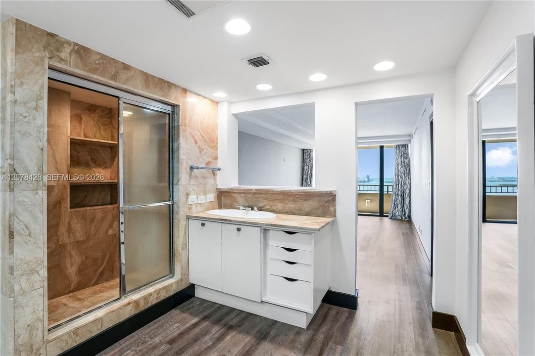 На продажу: $499,000 (2 спален, 2 ванн, 2215 Квадратных фут)