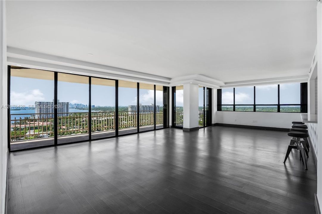 На продажу: $499,000 (2 спален, 2 ванн, 2215 Квадратных фут)