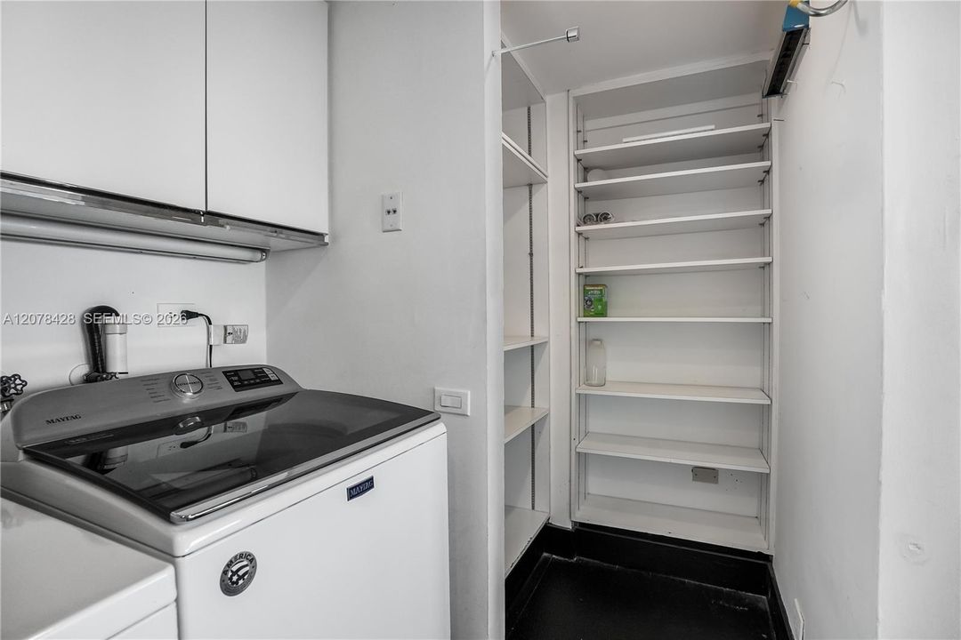 На продажу: $499,000 (2 спален, 2 ванн, 2215 Квадратных фут)