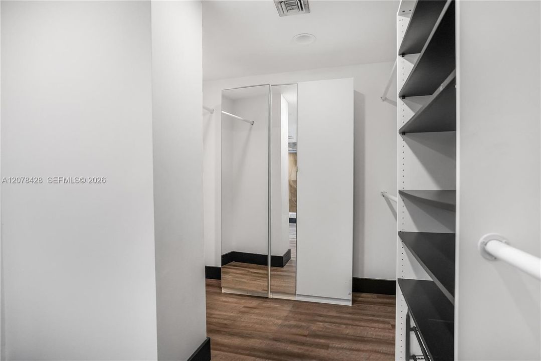 На продажу: $499,000 (2 спален, 2 ванн, 2215 Квадратных фут)