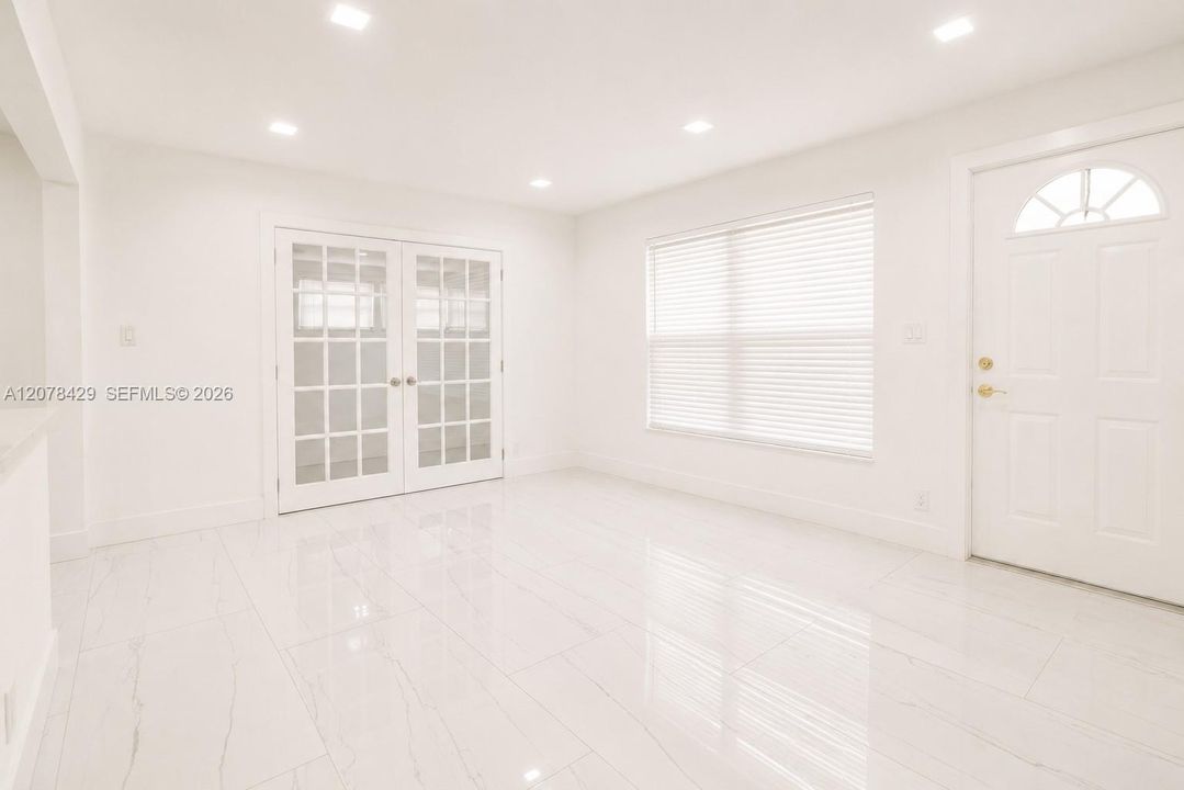En Venta: $420,000 (3 camas, 2 baños, 1627 Pies cuadrados)