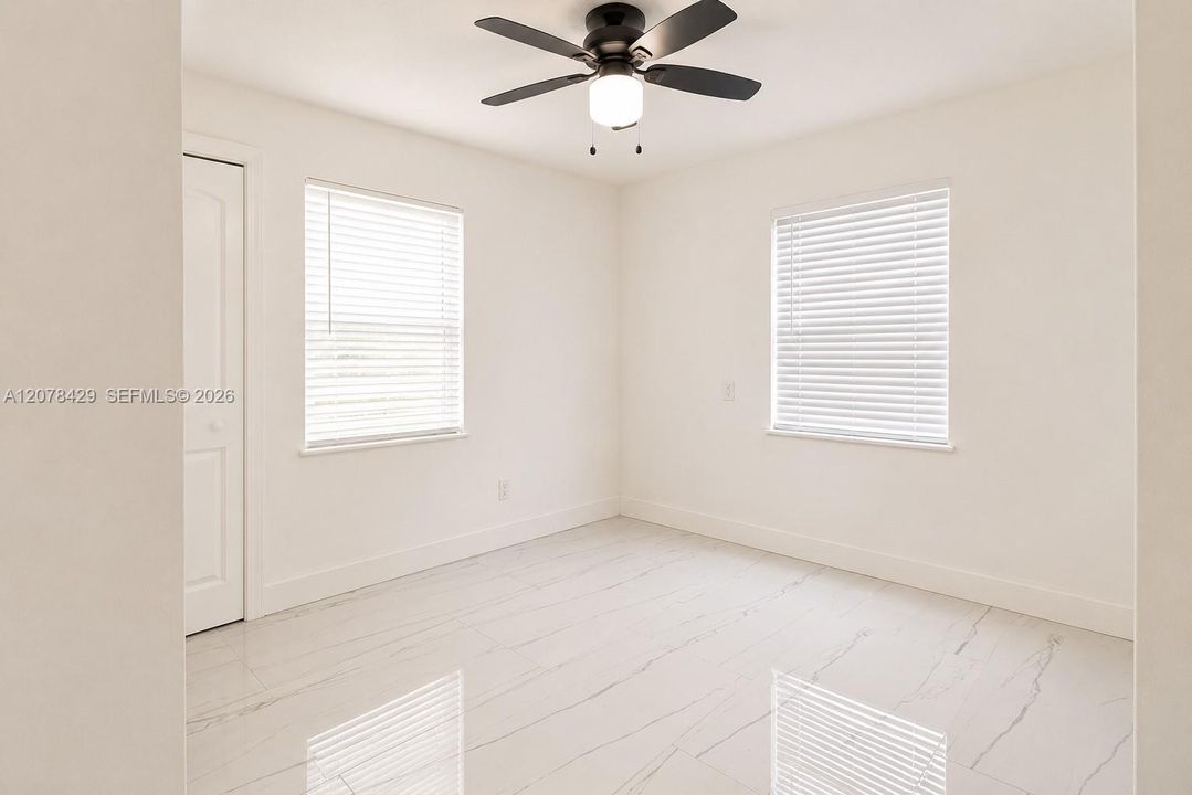 En Venta: $420,000 (3 camas, 2 baños, 1627 Pies cuadrados)