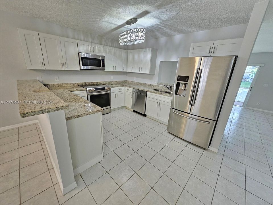 В аренду: $2,850 (3 спален, 2 ванн, 1700 Квадратных фут)