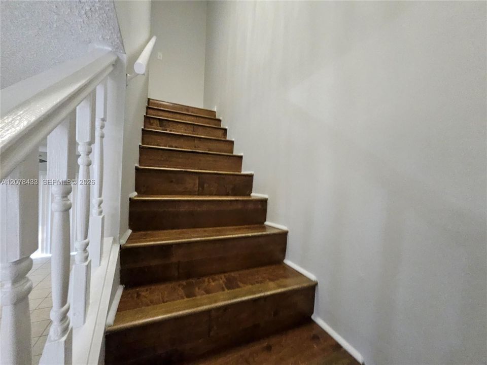 В аренду: $2,850 (3 спален, 2 ванн, 1700 Квадратных фут)
