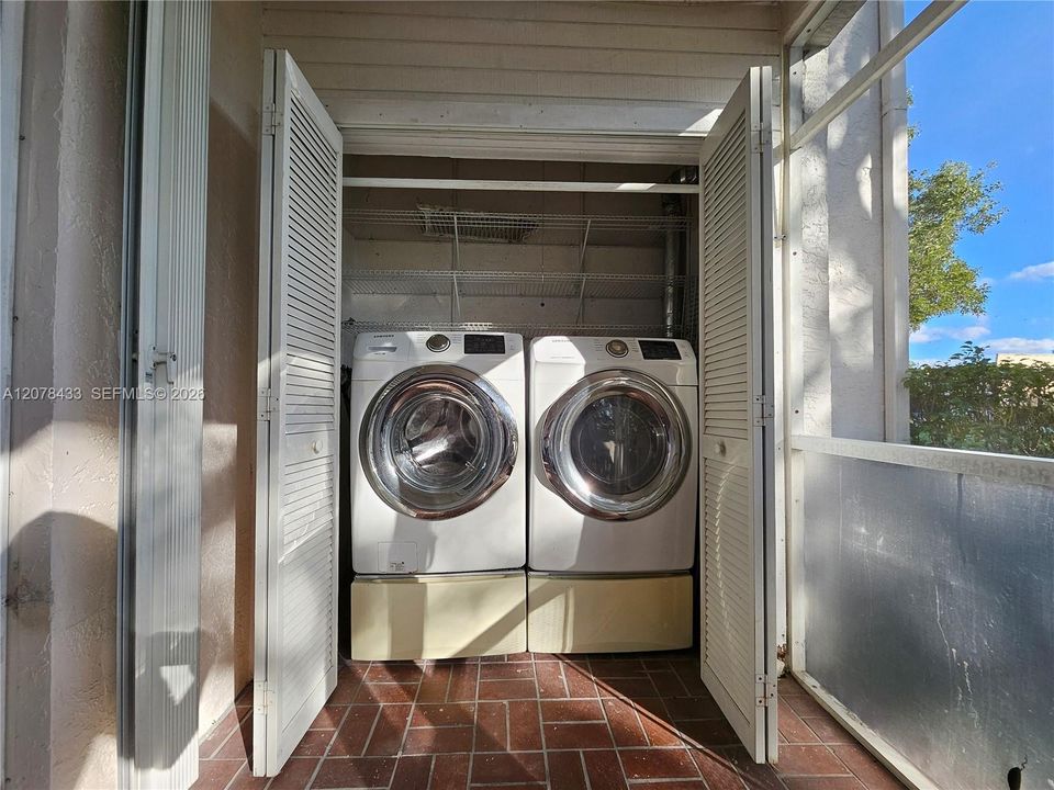 В аренду: $2,850 (3 спален, 2 ванн, 1700 Квадратных фут)