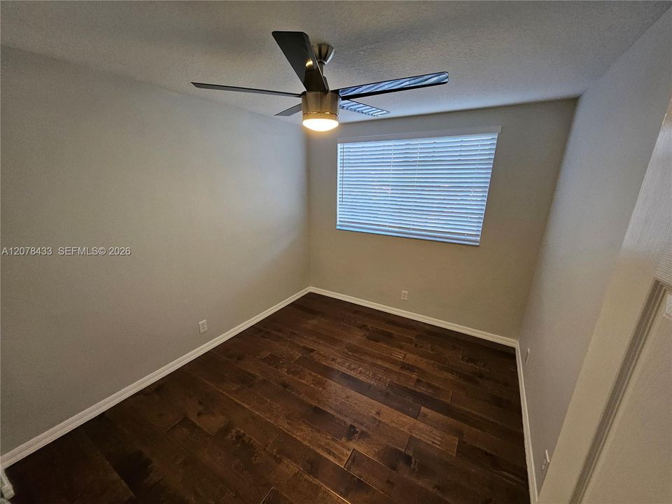 В аренду: $2,850 (3 спален, 2 ванн, 1700 Квадратных фут)
