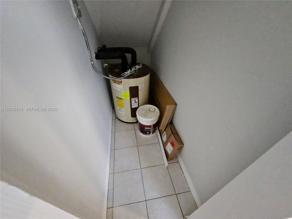 В аренду: $2,850 (3 спален, 2 ванн, 1700 Квадратных фут)