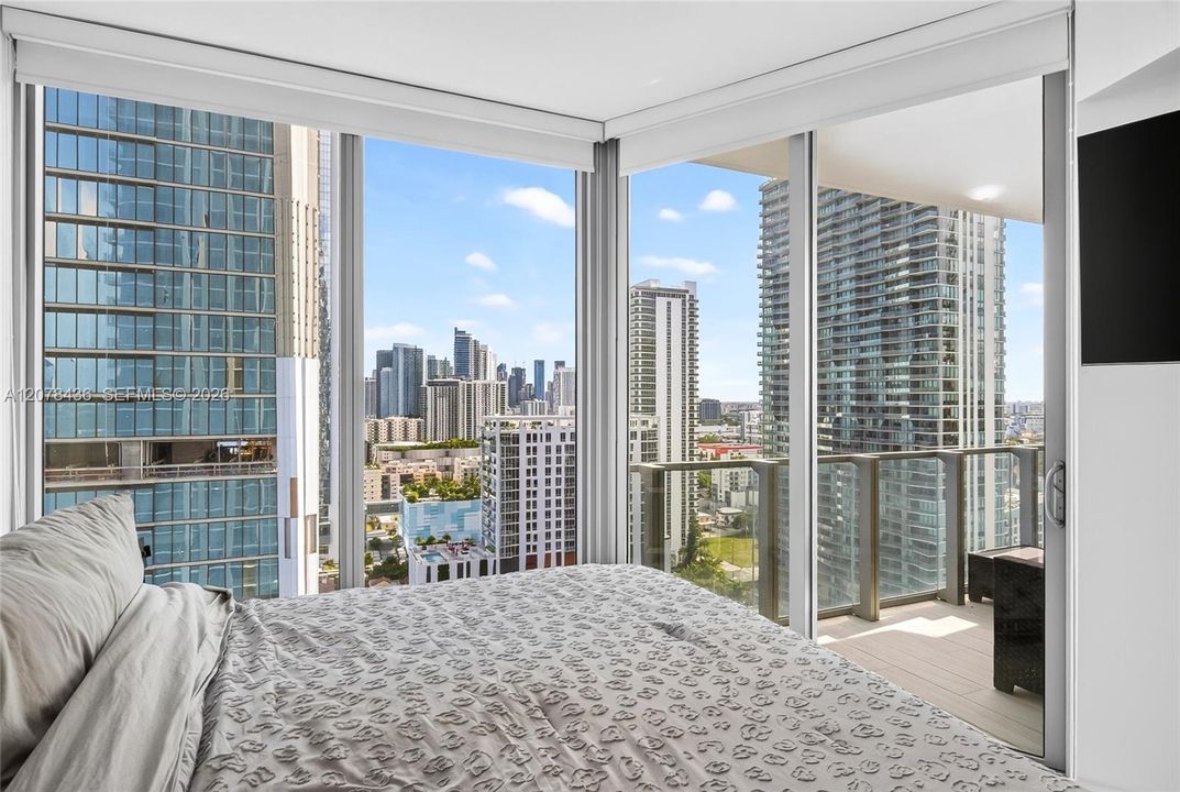 En Venta: $669,000 (1 camas, 2 baños, 944 Pies cuadrados)