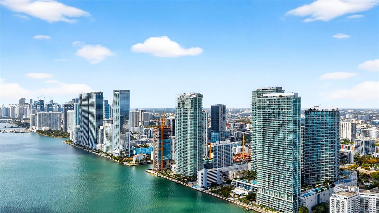 En Venta: $669,000 (1 camas, 2 baños, 944 Pies cuadrados)