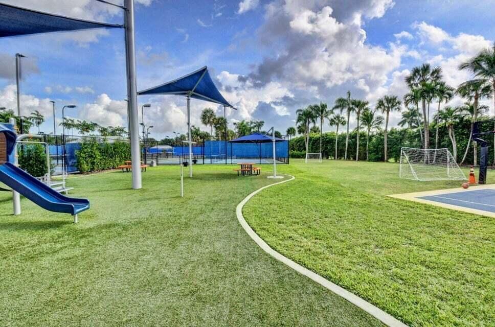 Boca Grove Community