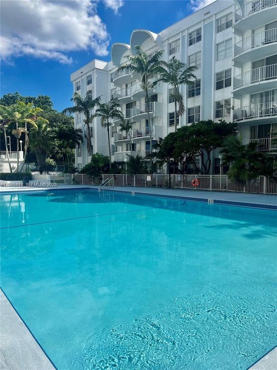 En Venta: $230,000 (2 camas, 2 baños, 1175 Pies cuadrados)