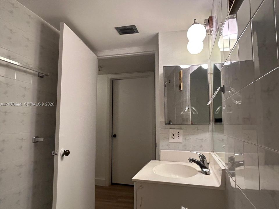 En Renta: $2,950 (2 camas, 2 baños, 880 Pies cuadrados)