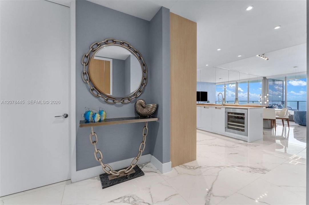 For Sale: $3,490,000 (2 beds, 2 baths, 1447 Square Feet)