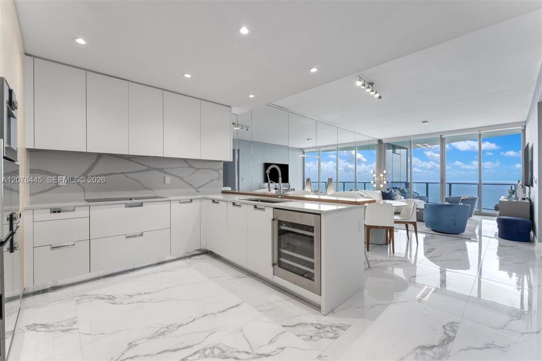 For Sale: $3,490,000 (2 beds, 2 baths, 1447 Square Feet)