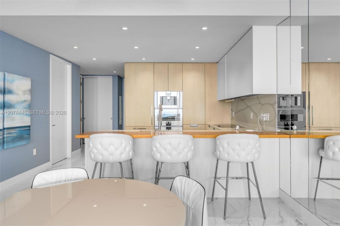 For Sale: $3,490,000 (2 beds, 2 baths, 1447 Square Feet)