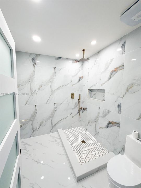 En Venta: $599,900 (4 camas, 4 baños, 0 Pies cuadrados)