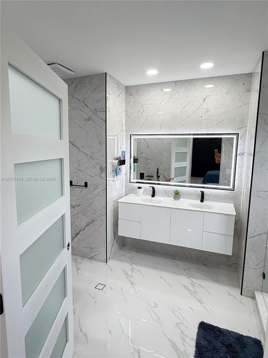 En Venta: $599,900 (4 camas, 4 baños, 0 Pies cuadrados)
