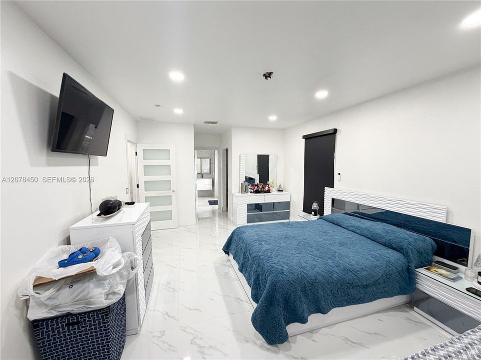 En Venta: $599,900 (4 camas, 4 baños, 0 Pies cuadrados)