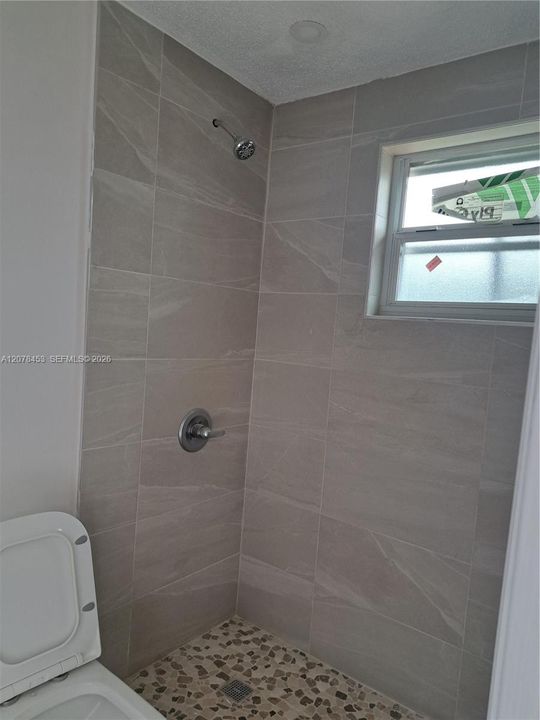 For Rent: $1,550 (0 beds, 1 baths, 2062 Square Feet)