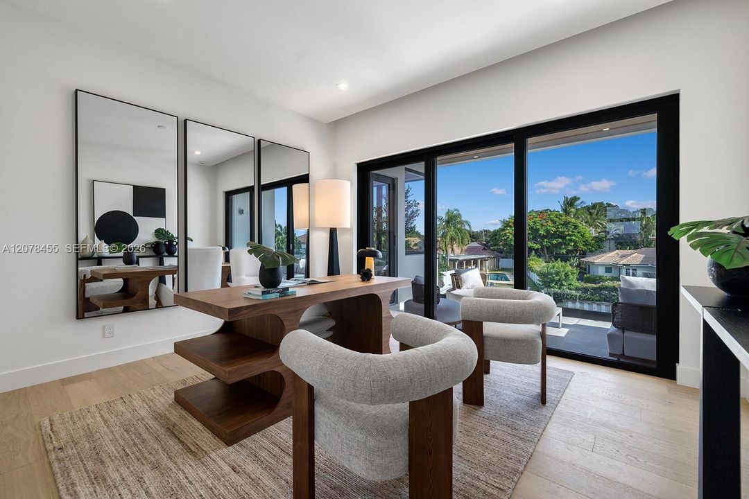 For Sale: $6,000,000 (6 beds, 5 baths, 4703 Square Feet)
