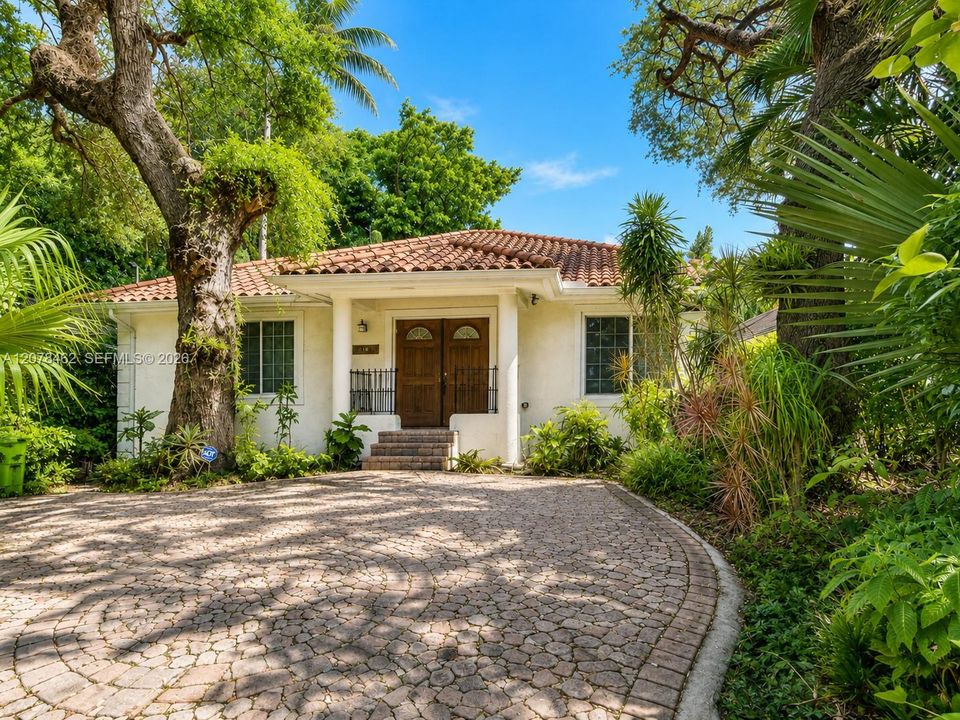 На продажу: $967,000 (4 спален, 3 ванн, 1792 Квадратных фут)
