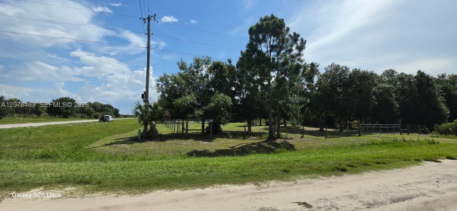 На продажу: $95,000 (1.25 acres)