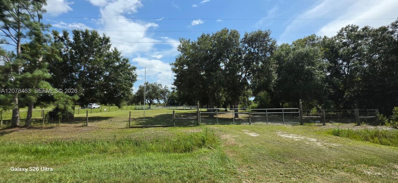 На продажу: $95,000 (1.25 acres)