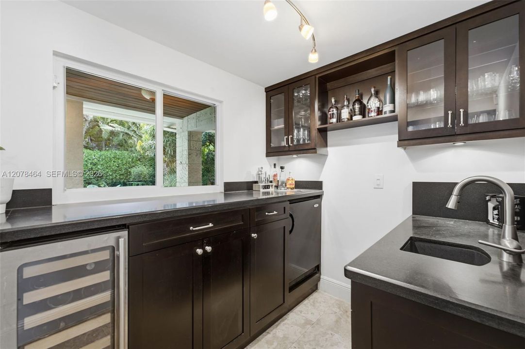 En Venta: $2,995,000 (3 camas, 3 baños, 2842 Pies cuadrados)