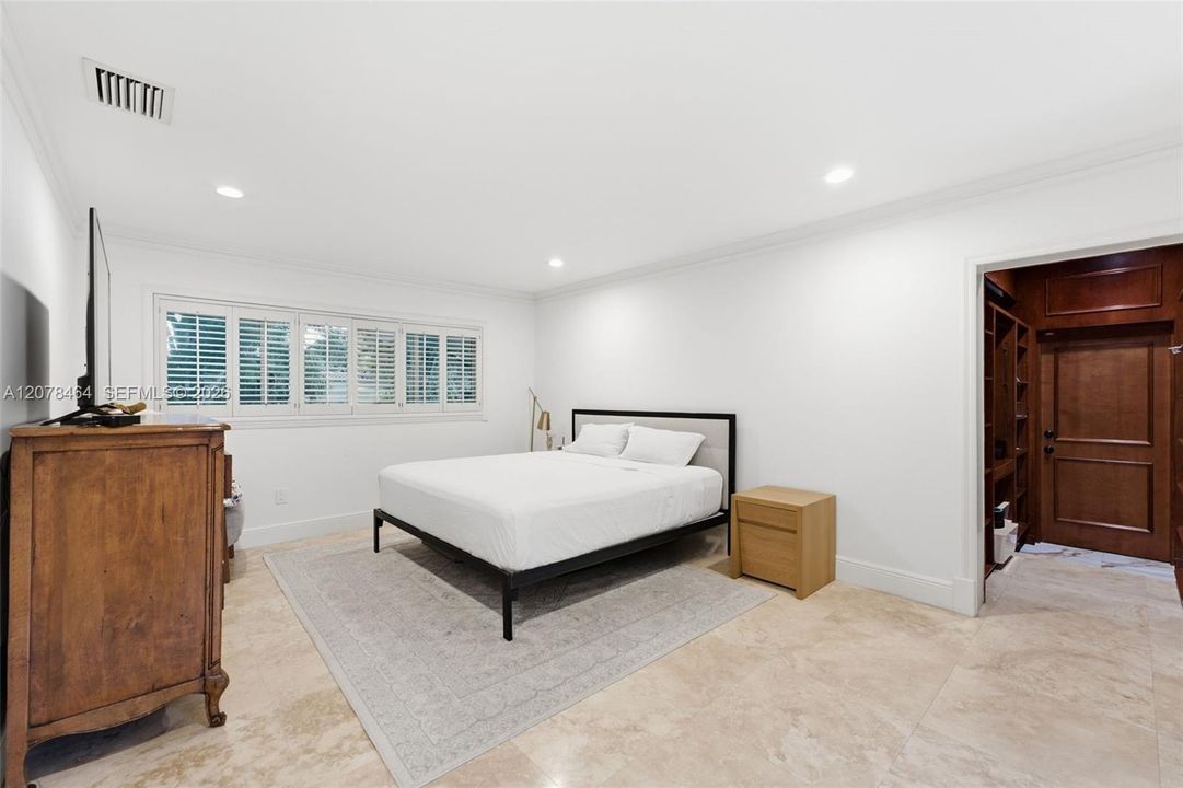 En Venta: $2,995,000 (3 camas, 3 baños, 2842 Pies cuadrados)