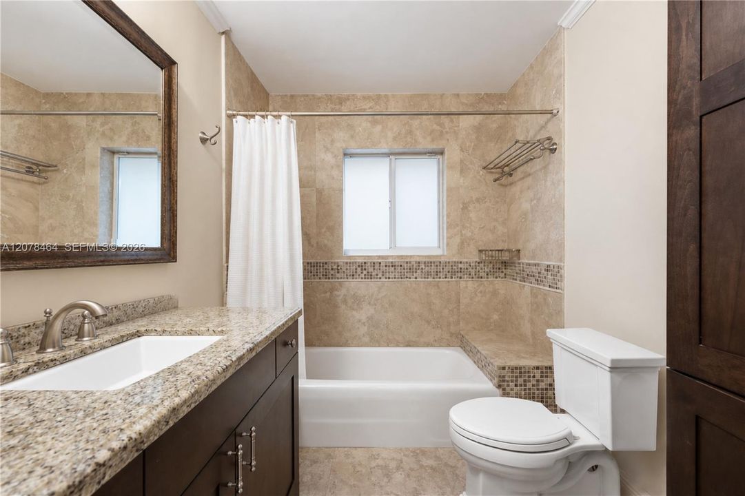 En Venta: $2,995,000 (3 camas, 3 baños, 2842 Pies cuadrados)