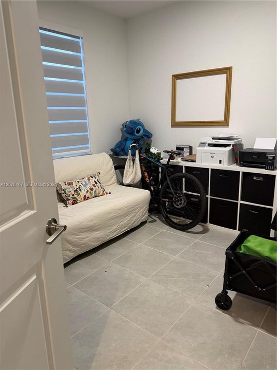En Venta: $508,000 (3 camas, 3 baños, 1328 Pies cuadrados)