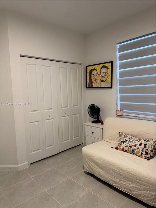 En Venta: $508,000 (3 camas, 3 baños, 1328 Pies cuadrados)
