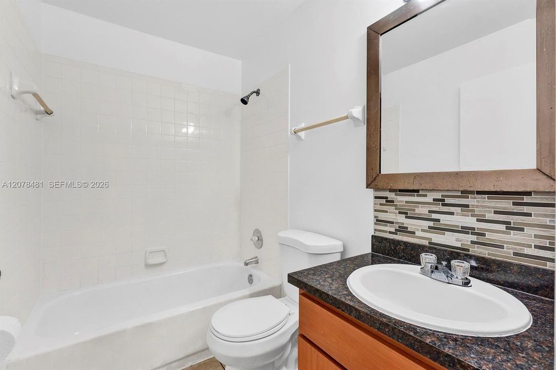 For Rent: $2,150 (2 beds, 2 baths, 1096 Square Feet)