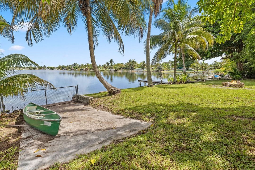 For Sale: $859,999 (3 beds, 2 baths, 1896 Square Feet)