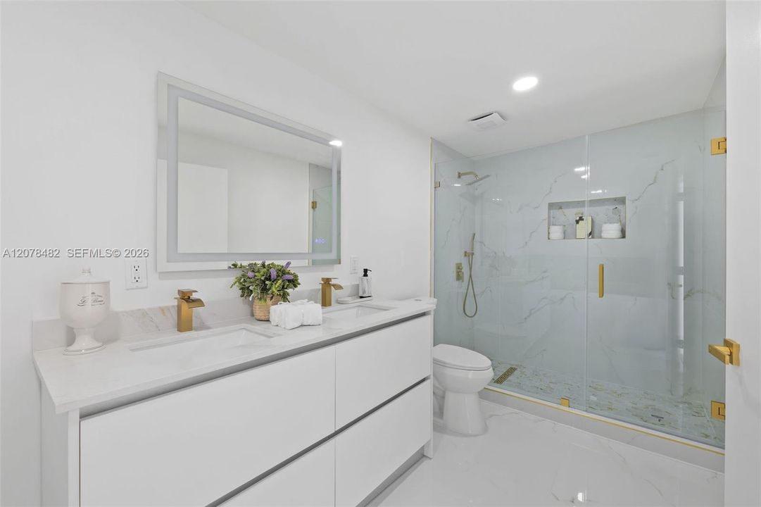 For Sale: $859,999 (3 beds, 2 baths, 1896 Square Feet)