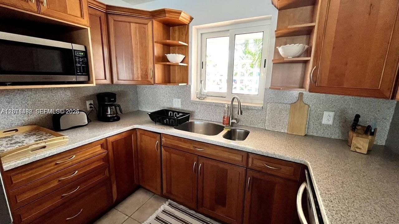 En Renta: $6,000 (3 camas, 2 baños, 2020 Pies cuadrados)