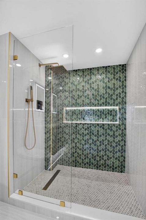 New walk in shower