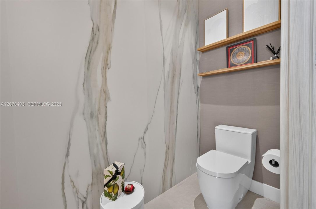 For Sale: $5,677,000 (3 beds, 3 baths, 4295 Square Feet)