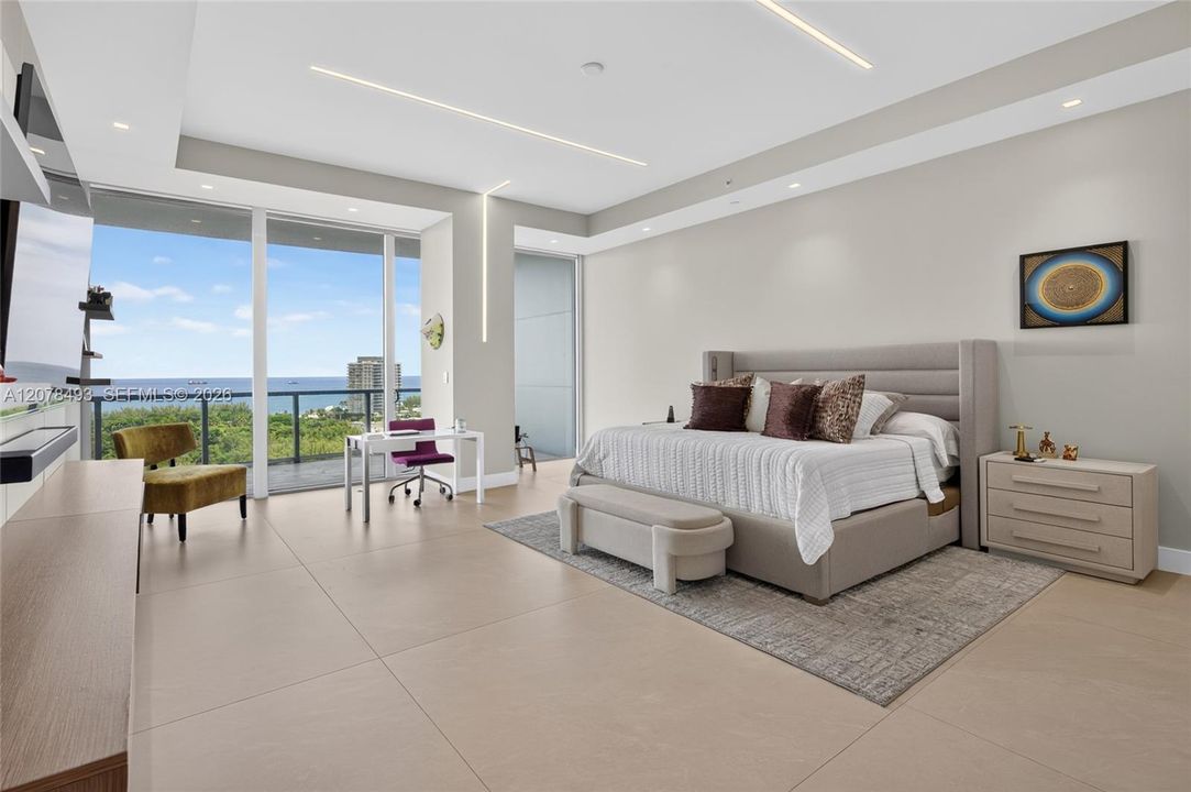 For Sale: $5,677,000 (3 beds, 3 baths, 4295 Square Feet)
