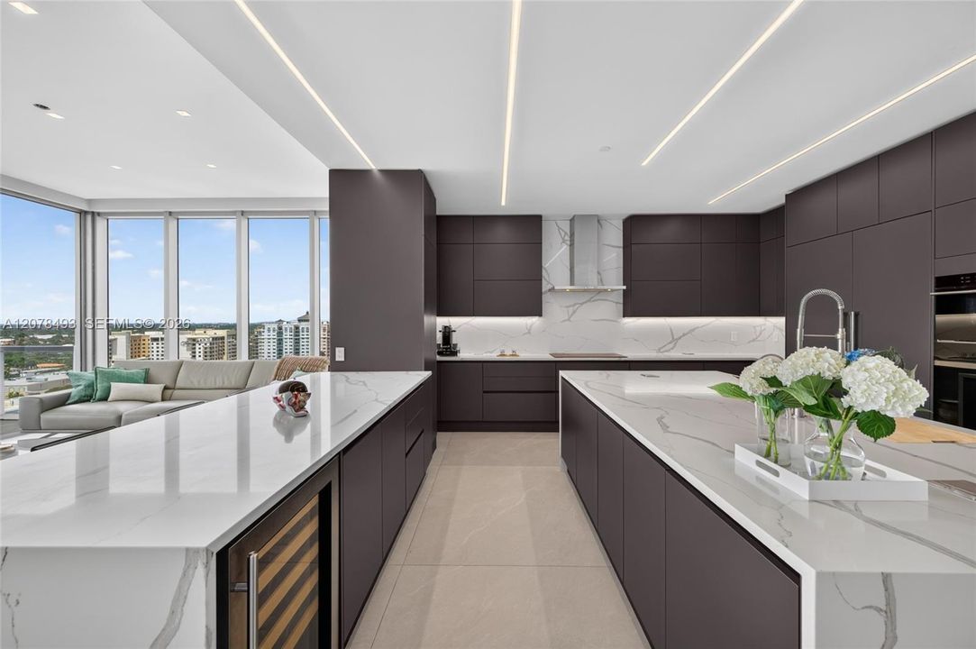 For Sale: $5,677,000 (3 beds, 3 baths, 4295 Square Feet)