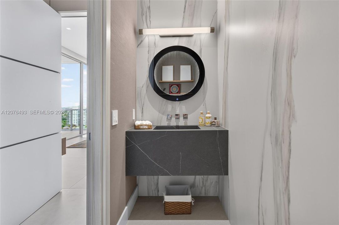 For Sale: $5,677,000 (3 beds, 3 baths, 4295 Square Feet)