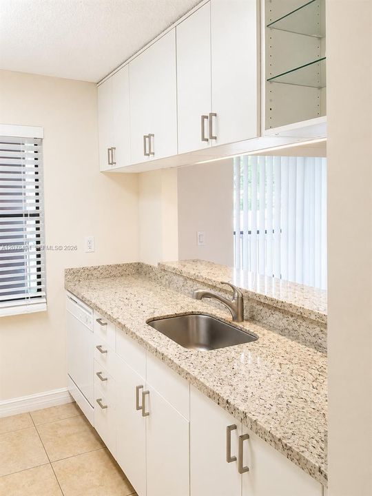 For Rent: $1,850 (1 beds, 1 baths, 800 Square Feet)