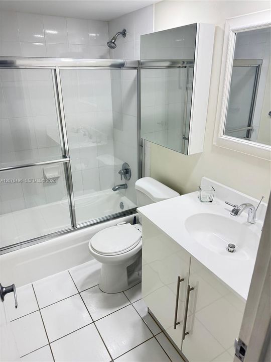 For Rent: $3,200 (2 beds, 2 baths, 1186 Square Feet)